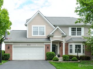 948 Concord Cir, Mundelein, IL 60060