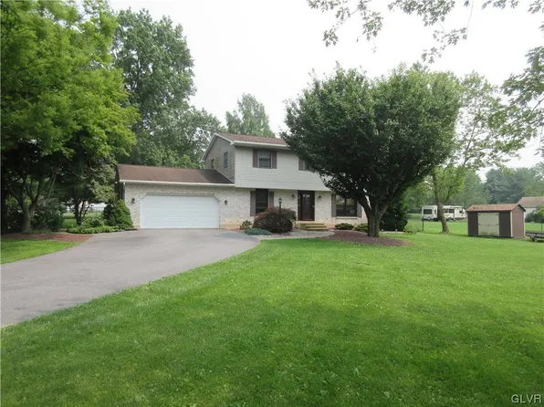 2139 Amlisa Rd, Nazareth, PA 18064