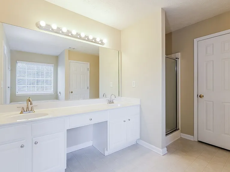 4065 Crescent Walk Ln — Photo 12