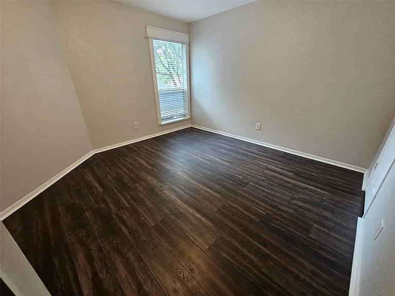 15015 Dawnbrook Dr — Photo 23