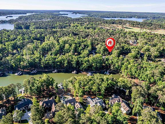 3rd image of 1000 Brickyard Ln