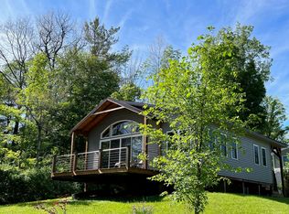 66 Bent Rd, Castleton, VT 05735