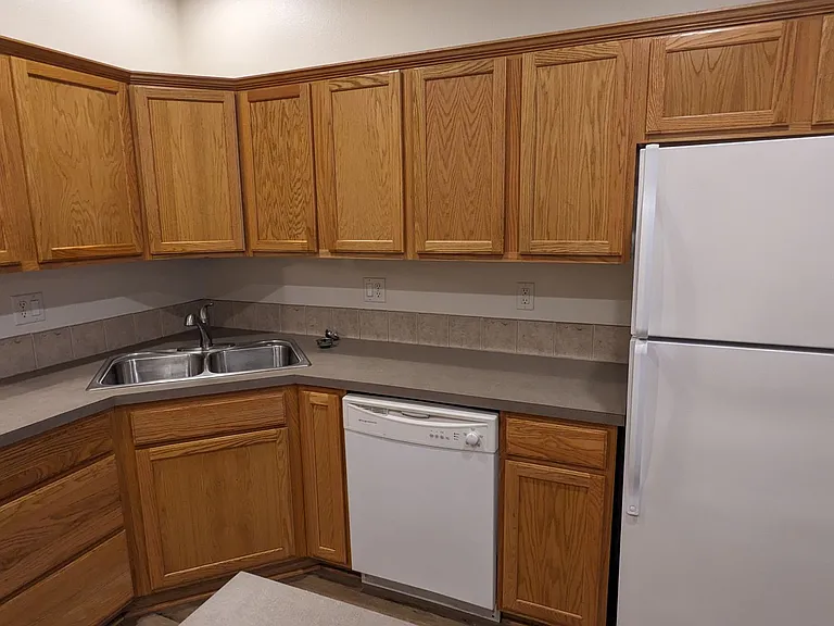 Halsey East Townhomes — Photo 55