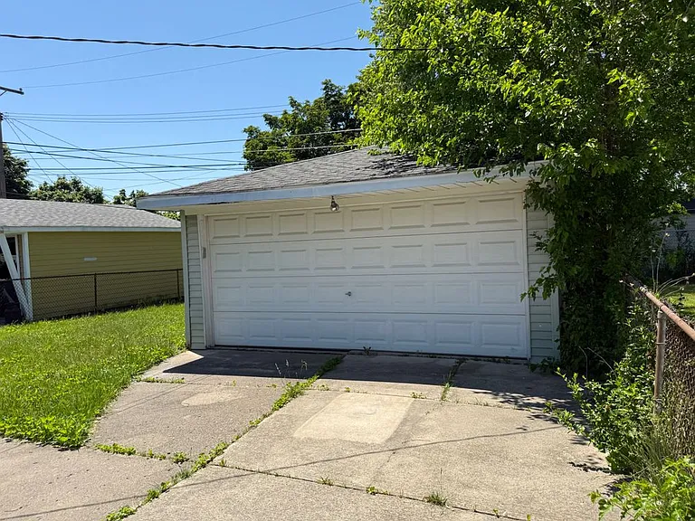 4810 Campbell St — Photo 15