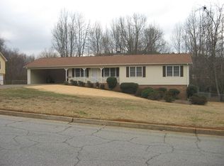 385 Monivea Ln, Roswell, GA 30075