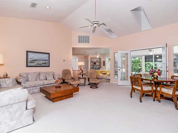 4th image of 4425 Windlake Dr