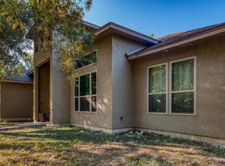 103B Summit Ave, Del Rio, TX 78840