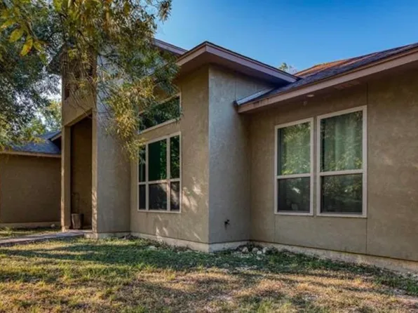 103B Summit Ave, Del Rio, TX 78840