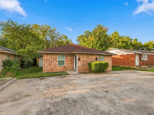 116 Maple St, Arlington, TX