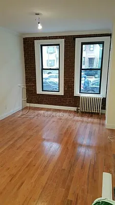 Rented by Bouklis Group | media 80