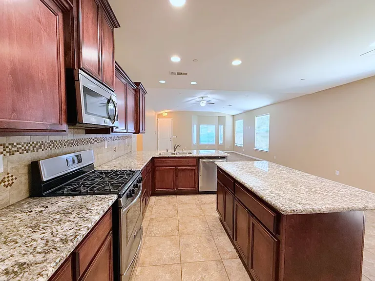 4014 Cinnabar Ave — Photo 7
