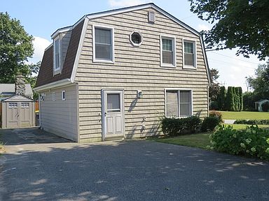 318 Mcarthur Ave Somerset Ma 02725 Zillow