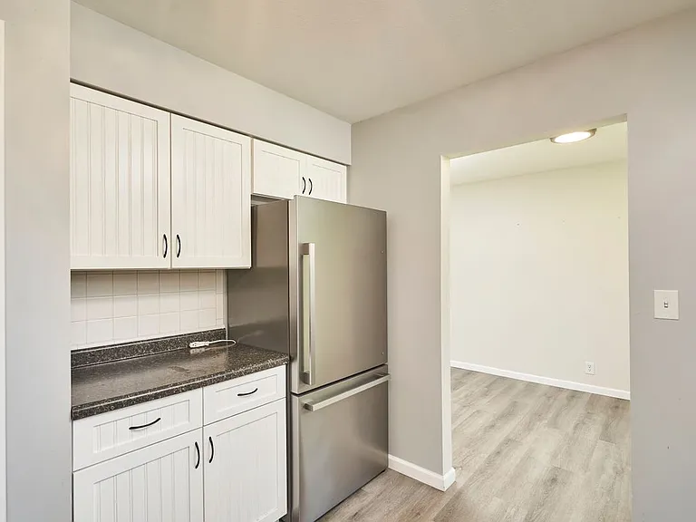 432 Mackinaw Ave — Photo 4