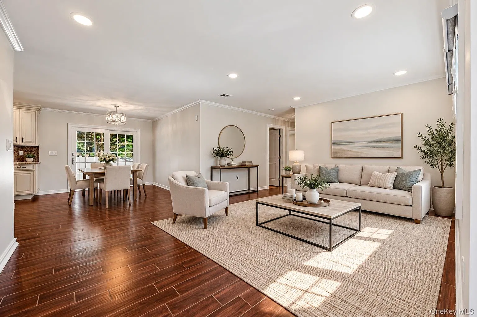3 bed, 1.0 bath, 1115 sqft, $4,500 — Photo 2