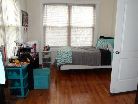 4th image of 1235 W North Shore Ave APT 2A