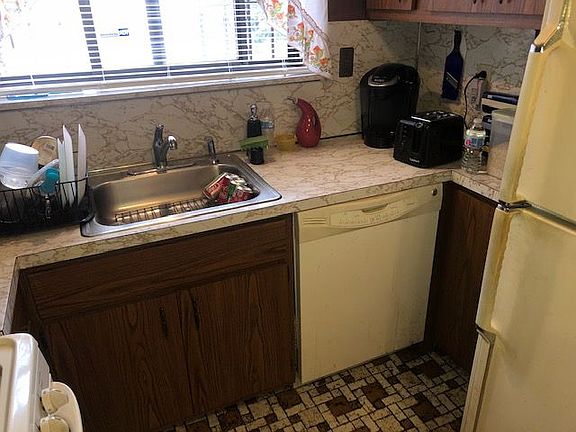 3rd image of 3203 76th St