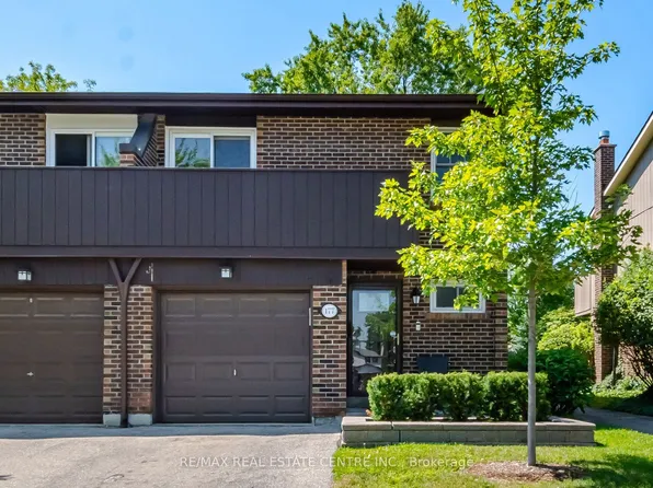 1951 Rathburn Rd E #177, Mississauga, ON L4W 2N9