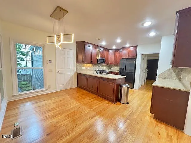 101 Ashley Brook Ct — Photo 7