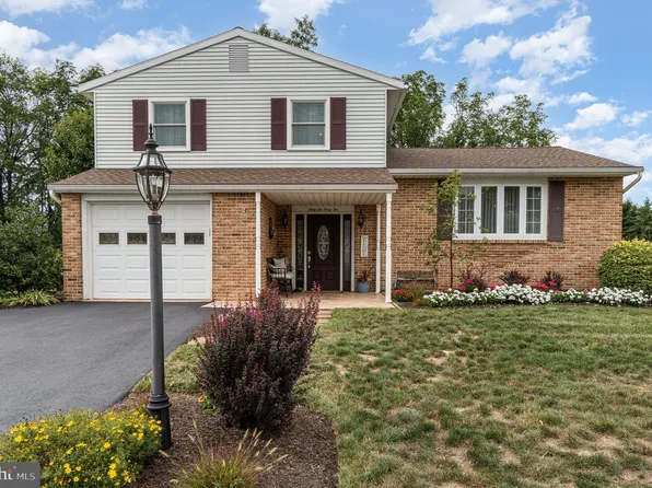 6242 Harding Ave, Harrisburg, PA 17112