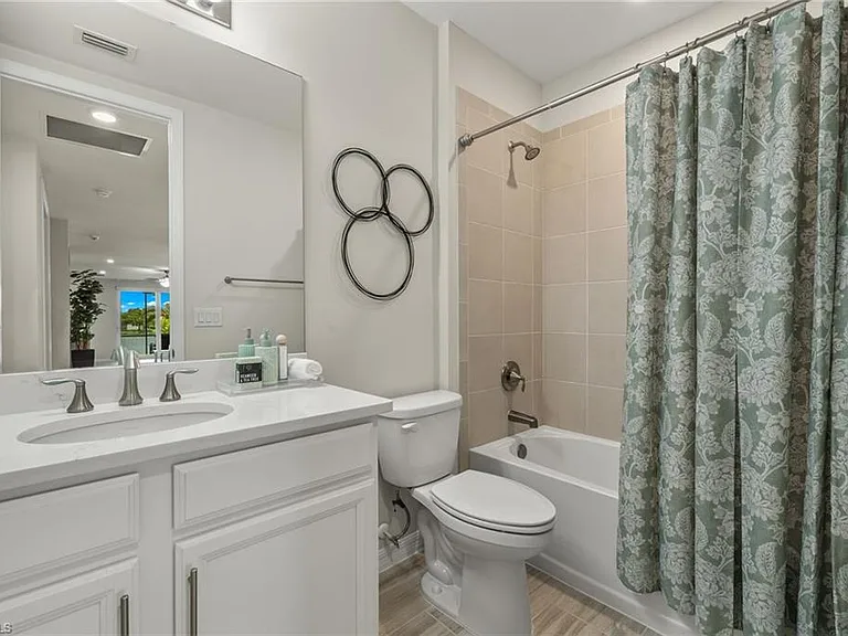 14680 Edgewater Cir — Photo 17