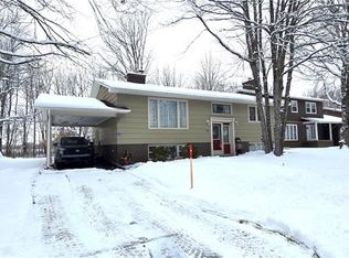 60 Chandler Cres, Moncton, NB E1E 3W7