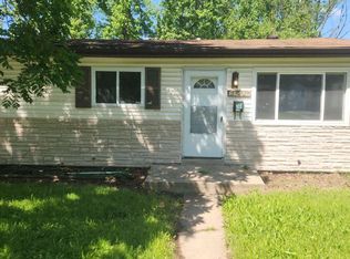 10501 Baron Dr, Saint Louis, MO 63136