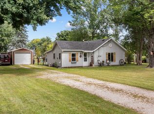 514 E Main St, Weyauwega, WI 54983
