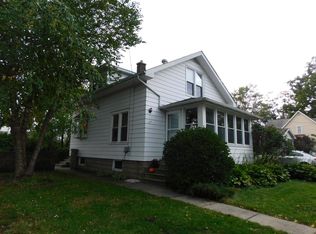 324 E Exchange St, Sycamore, IL 60178