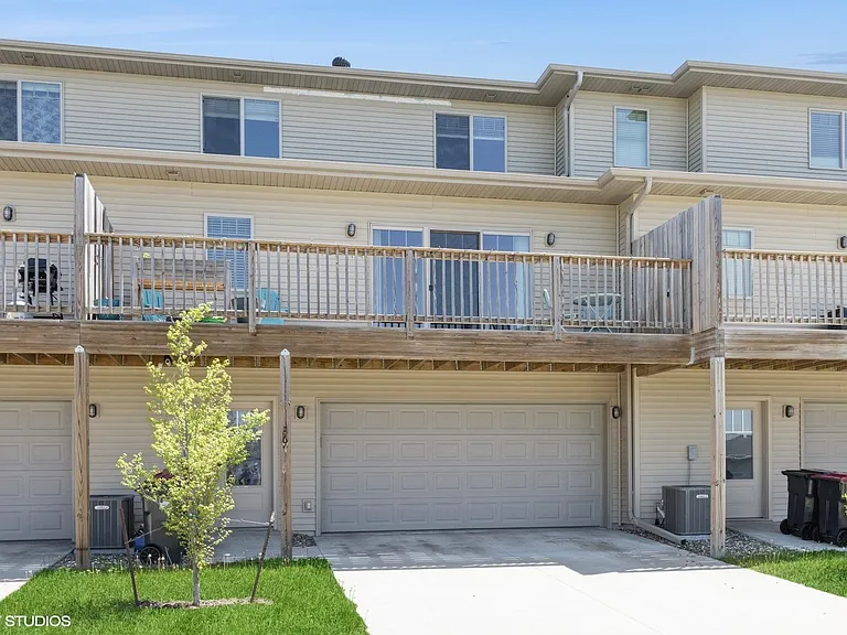 Rollins Pass Condominiums — Photo 52