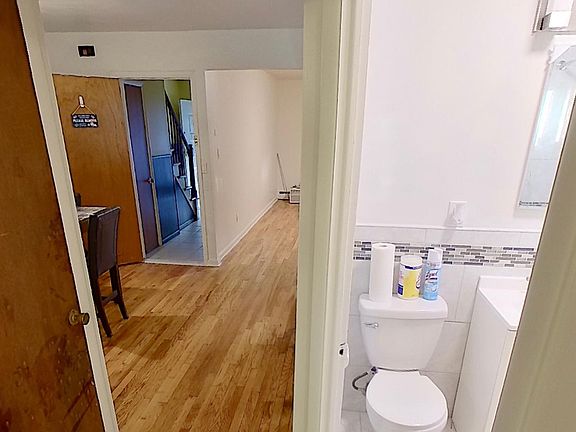 2nd image of 3208 Kingsland Ave Floor 1