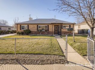 1620 Phoenix Ct, Thornton, CO 80229