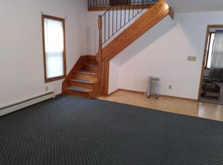26 Elm St FLOOR 2, Rensselaer, NY 12144