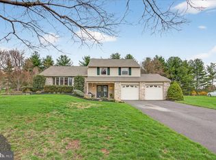 52 Windy Knoll Dr, Richboro, PA 18954