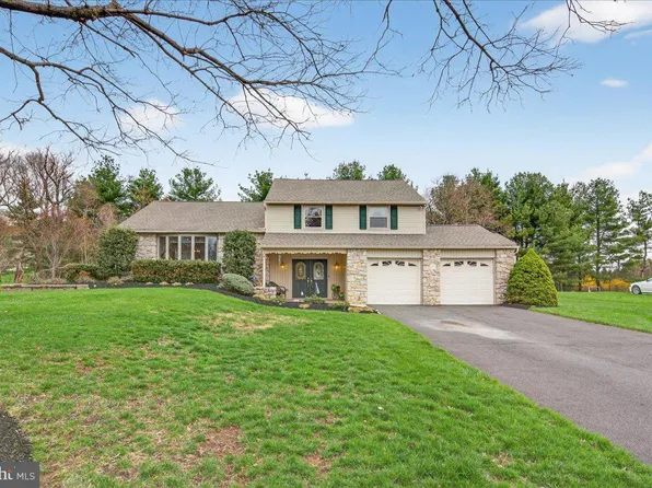 52 Windy Knoll Dr, Richboro, PA 18954