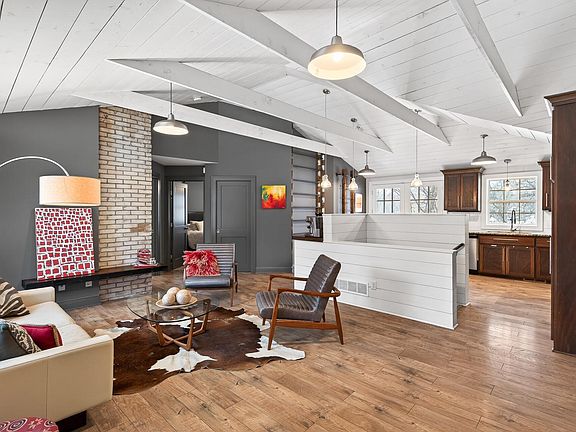 4th image of 5330 Manitou Rd