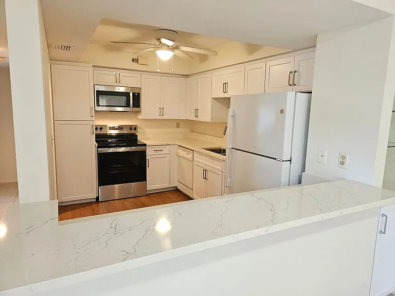 812 Capri Isles Blvd #225 — Photo 23