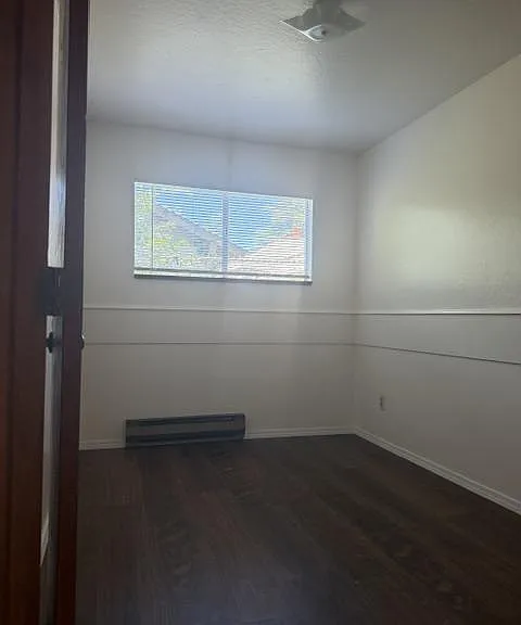 316 NE C St — Photo 6