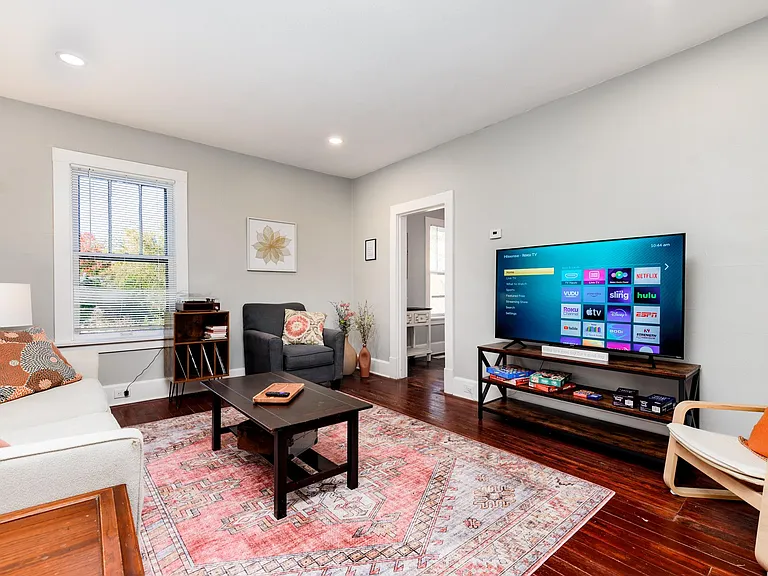 257 Gordon Pl — Photo 7