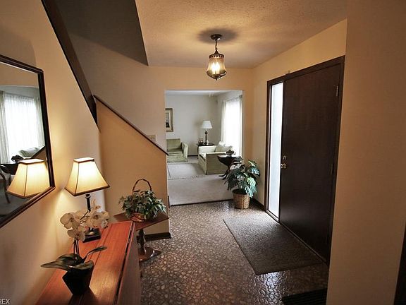 4th image of 1434 Woodlake Blvd