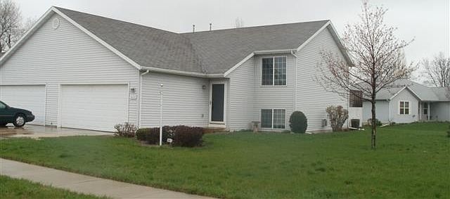 1st image of 4526 Woodgate Dr