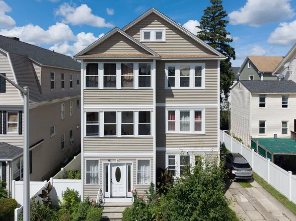 87 Fairfax Rd, Worcester, MA 01610