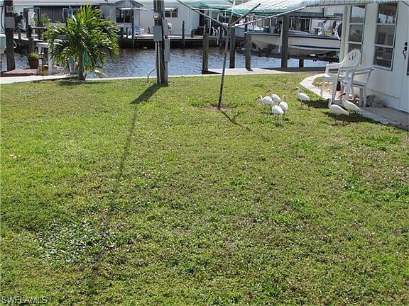 5th image of 3835 Cruz Dr