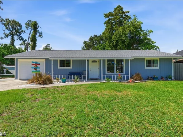 4711 4th St W, Lehigh Acres, FL 33971