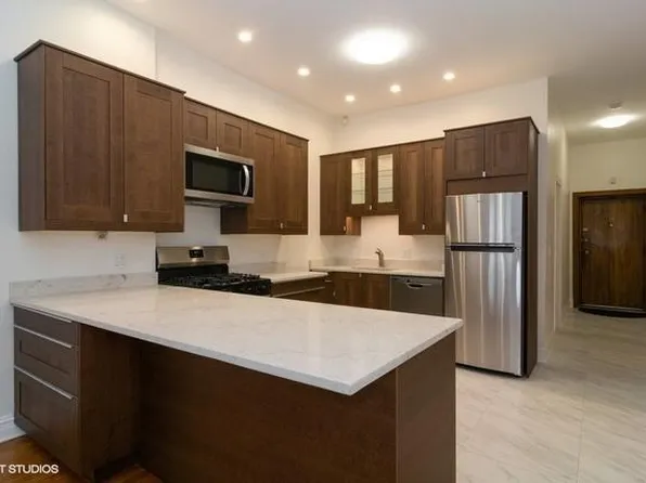 1701 N Clybourn Ave #2, Chicago, IL 60614