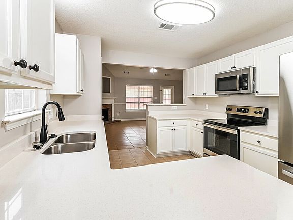 5th image of 95 Garden Springs Dr