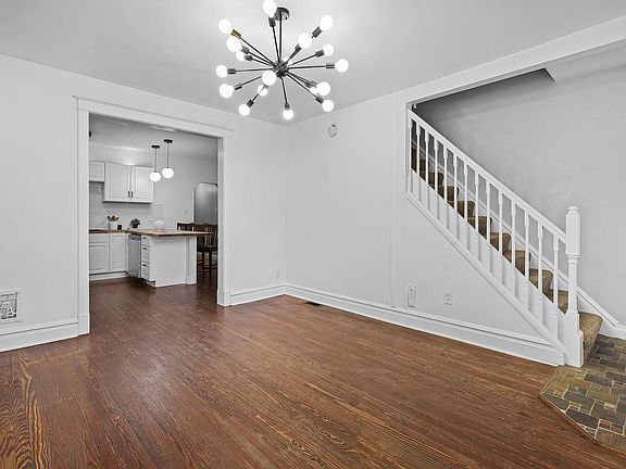 4th image of 3337 Salena St
