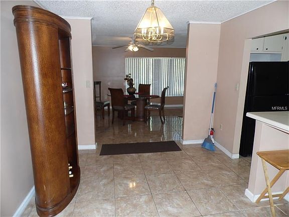 4th image of 2009 Williams Ave