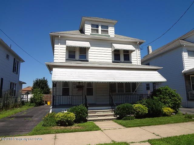 116 E First St Exeter