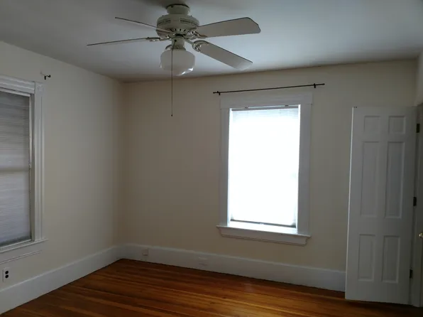 24 Fairview Ave #1, Ipswich, MA 01938