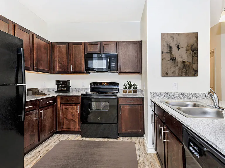 Campus Apartments — Photo 1